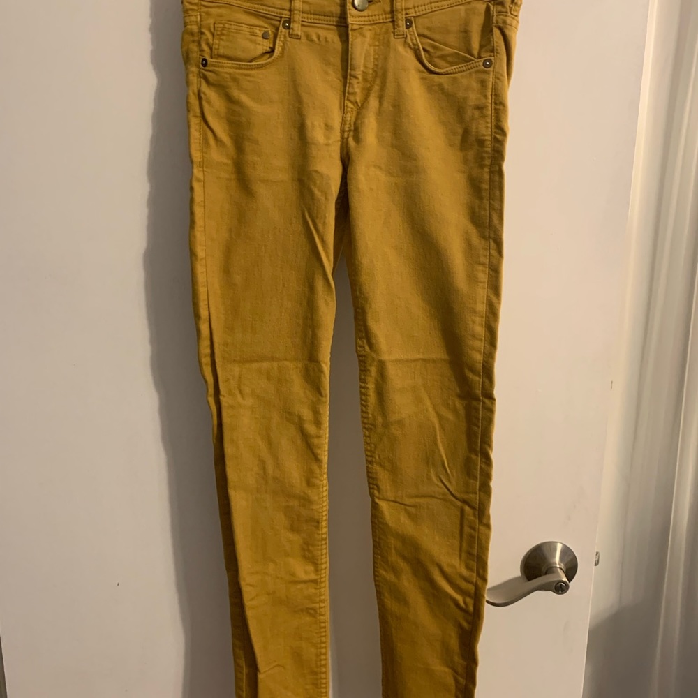 Mustard skinny jeans; Size 26